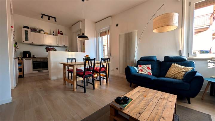 VERONA - BORGO ROMA Splendido tre camere ristrutturato a nuovo